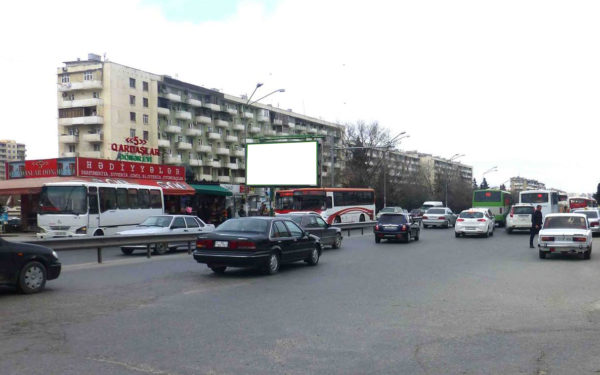 Q.Qarayev pr. (Xaqlar Dostluğu m. qarşısı)