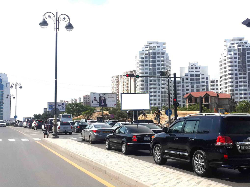 Tbilisi pr. (Avropa otelin qarşısı)