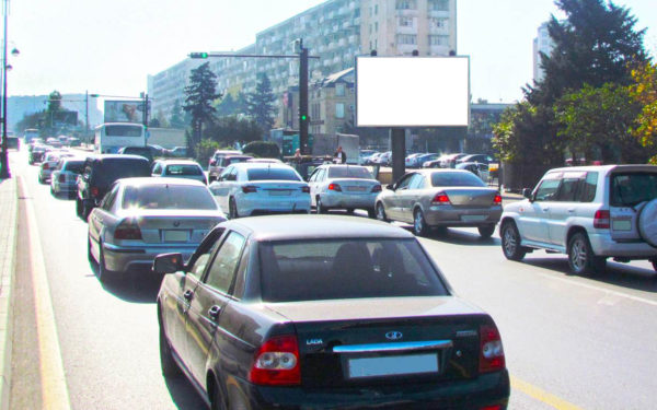 метро Халглар (Торговый центр «Лачин»)